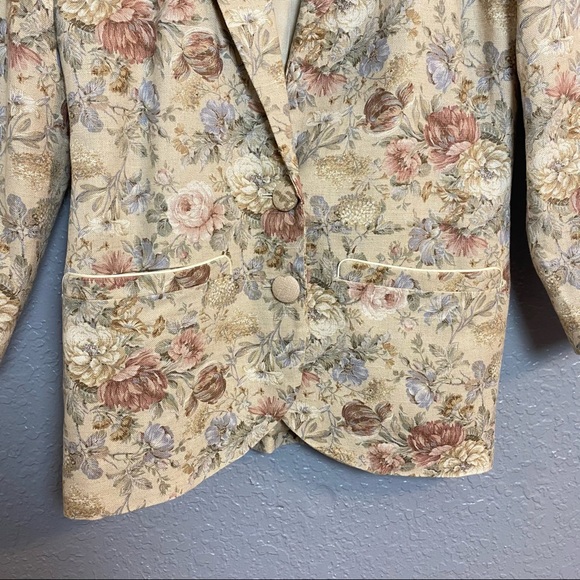 VINTAGE CAROL ANTONE FLORAL WOMENS BLAZER {Medium} - Picture 4 of 6